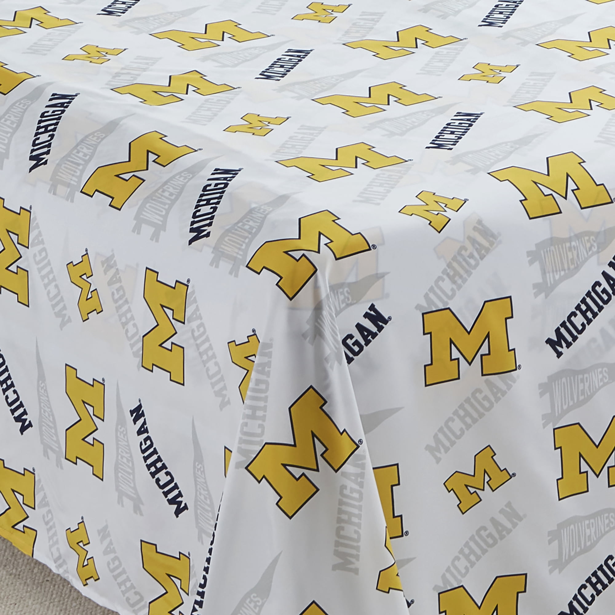 NCAA Officially Licensed Michigan Wolverines Microfiber Bed Sheet Set - Queen