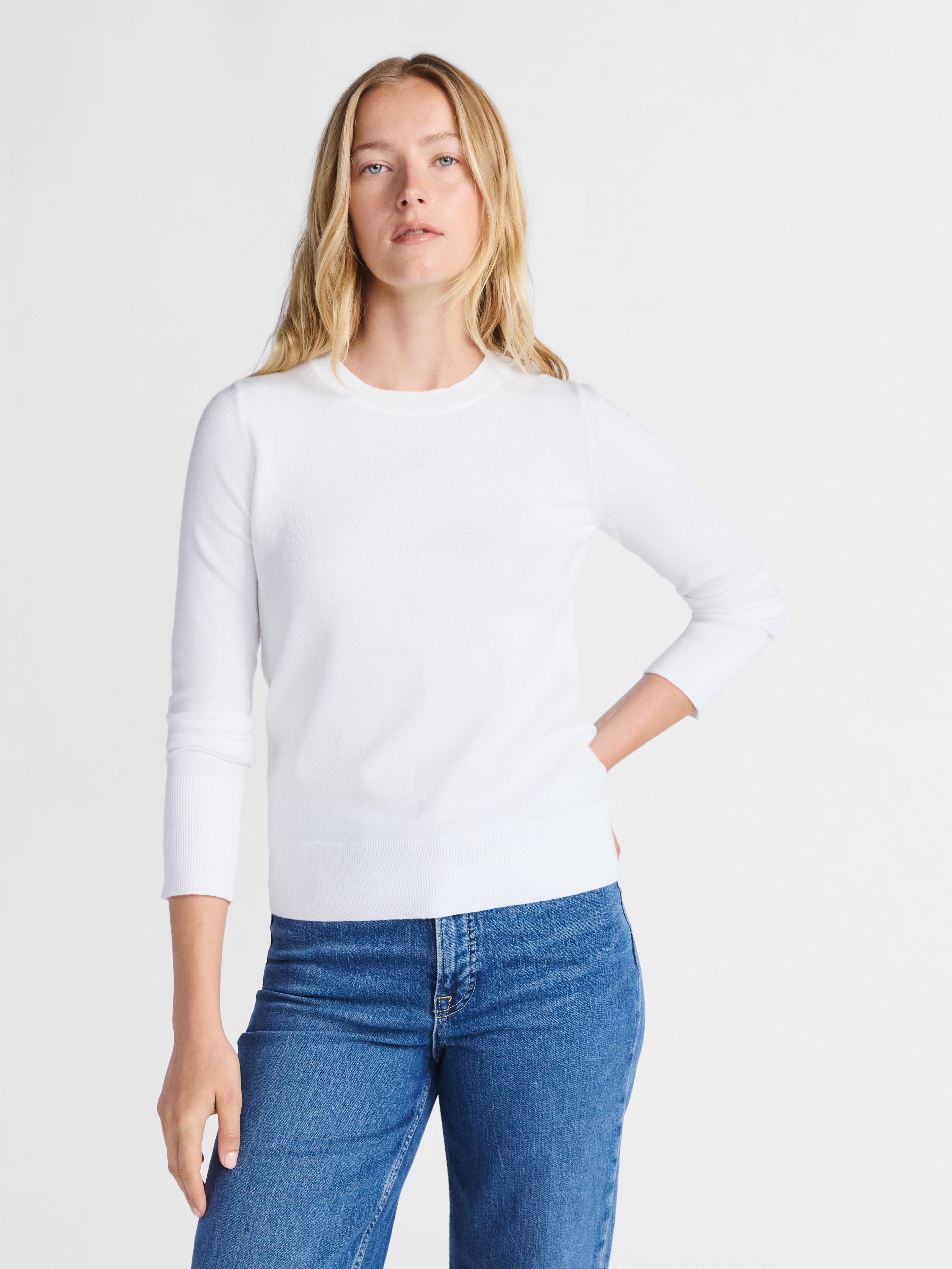 Free Assembly Women's and Women's Plus Cozy Yarn Crewneck Sweater with Long Sleeves. Lightweight, Sizes XS-4X