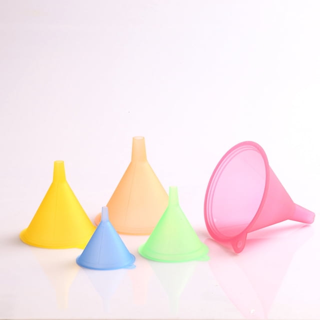 Embudos Variedad Juego de 5 Embudos pequeños a plástico para cocina Especias líquidas Polvo Cosmético Loción Aceites esenciales XianweiShao 8390615170581