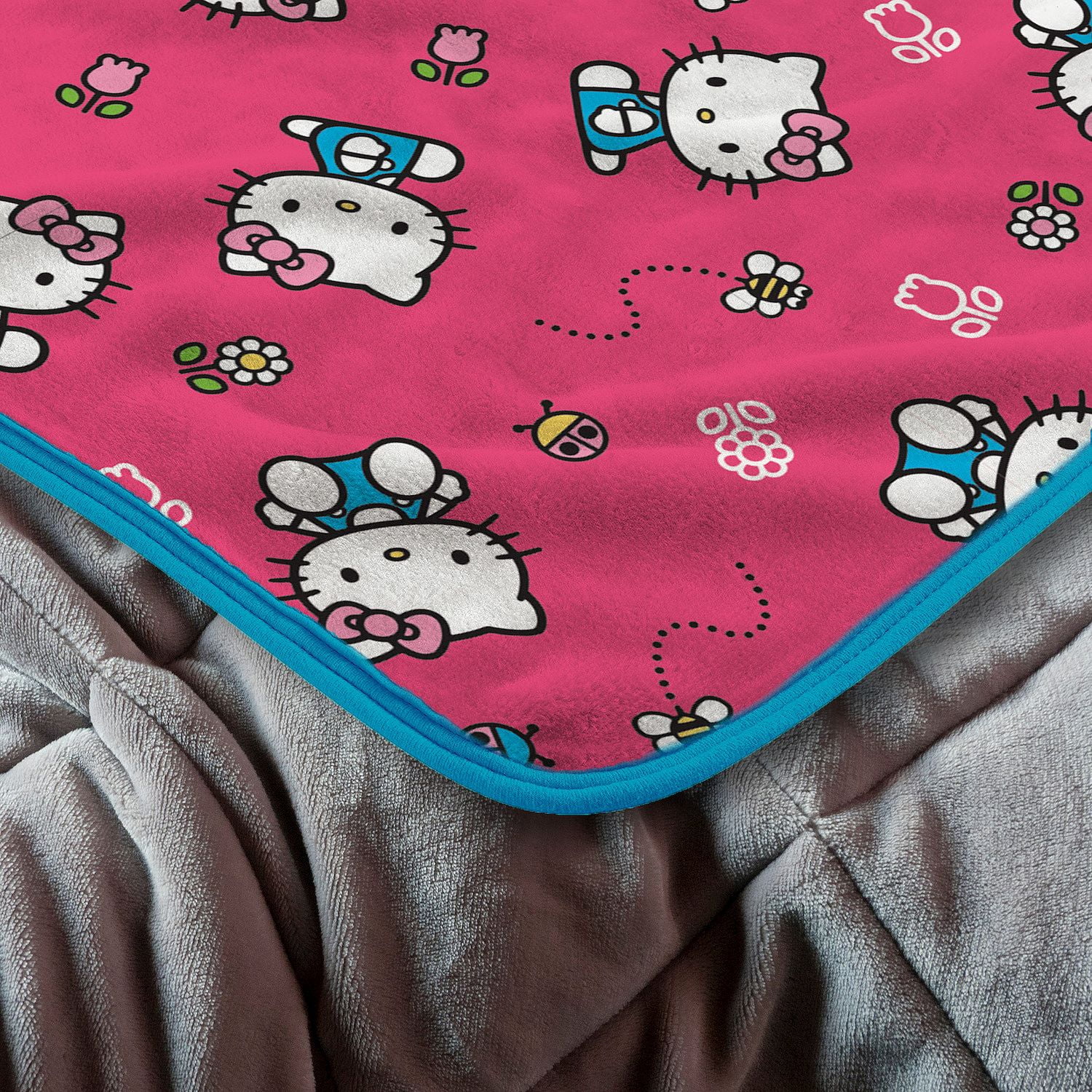 Hello Kitty Sweet Bug Throw Blanket 46in x60in