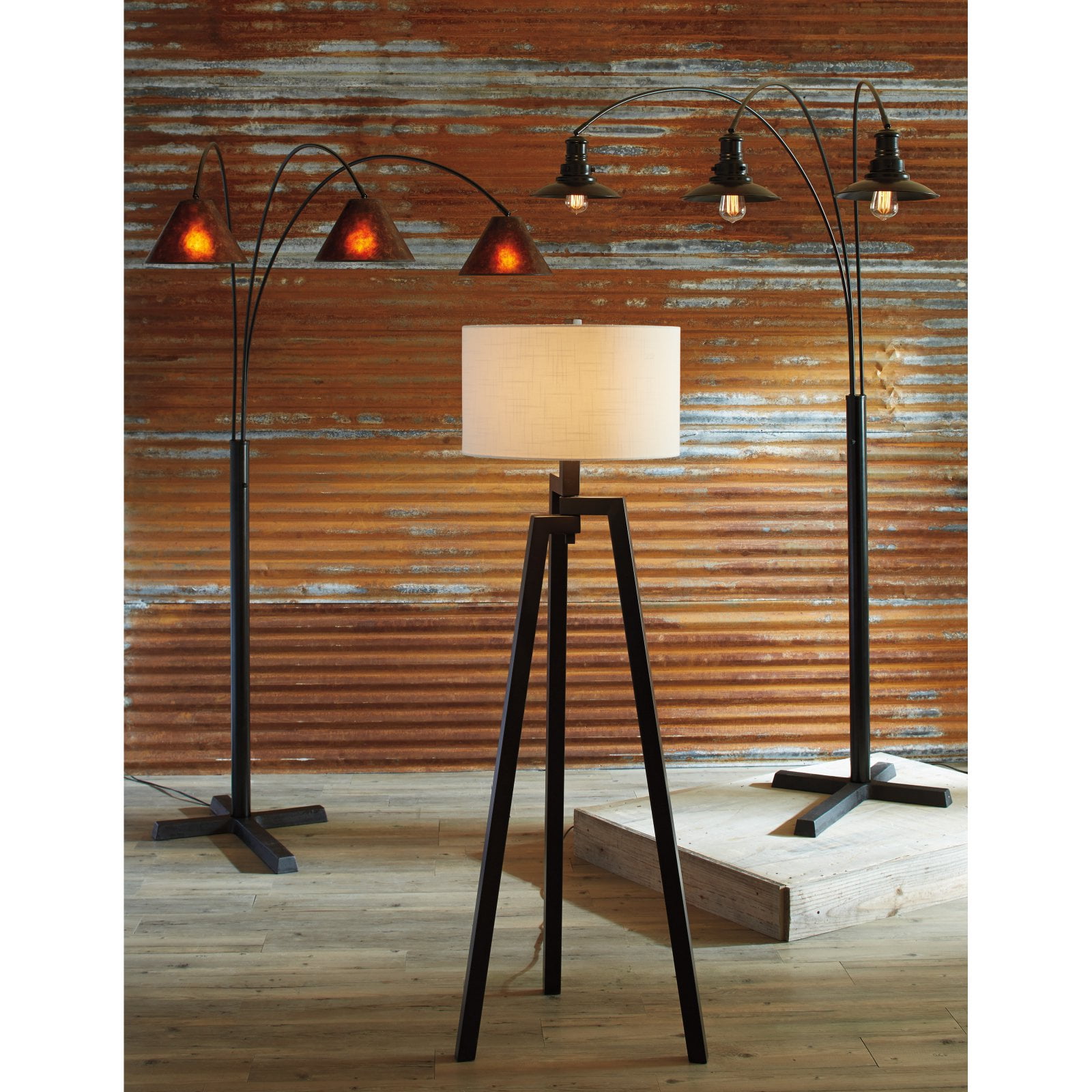 Signature Design By Ashley Selbea L207951 Floor Lamp