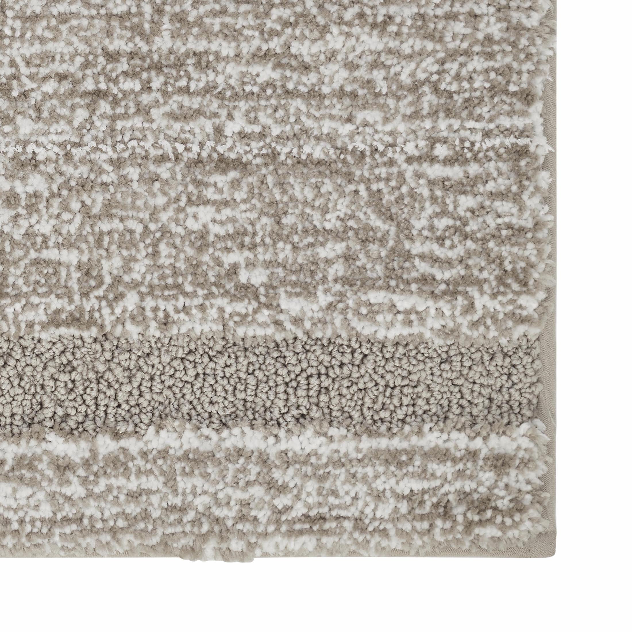 VCNY Home Heathered Hotel Border Navy/White Polyester Bath Rug Runner, 20" x 60"