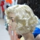 thumbnail image 4 of Peluca de cosplay rubia vintage, peluca sintética corta rubia platino para mujer, disfraz de Halloween y uso diario con gorro de peluca (rubia), 4 of 5
