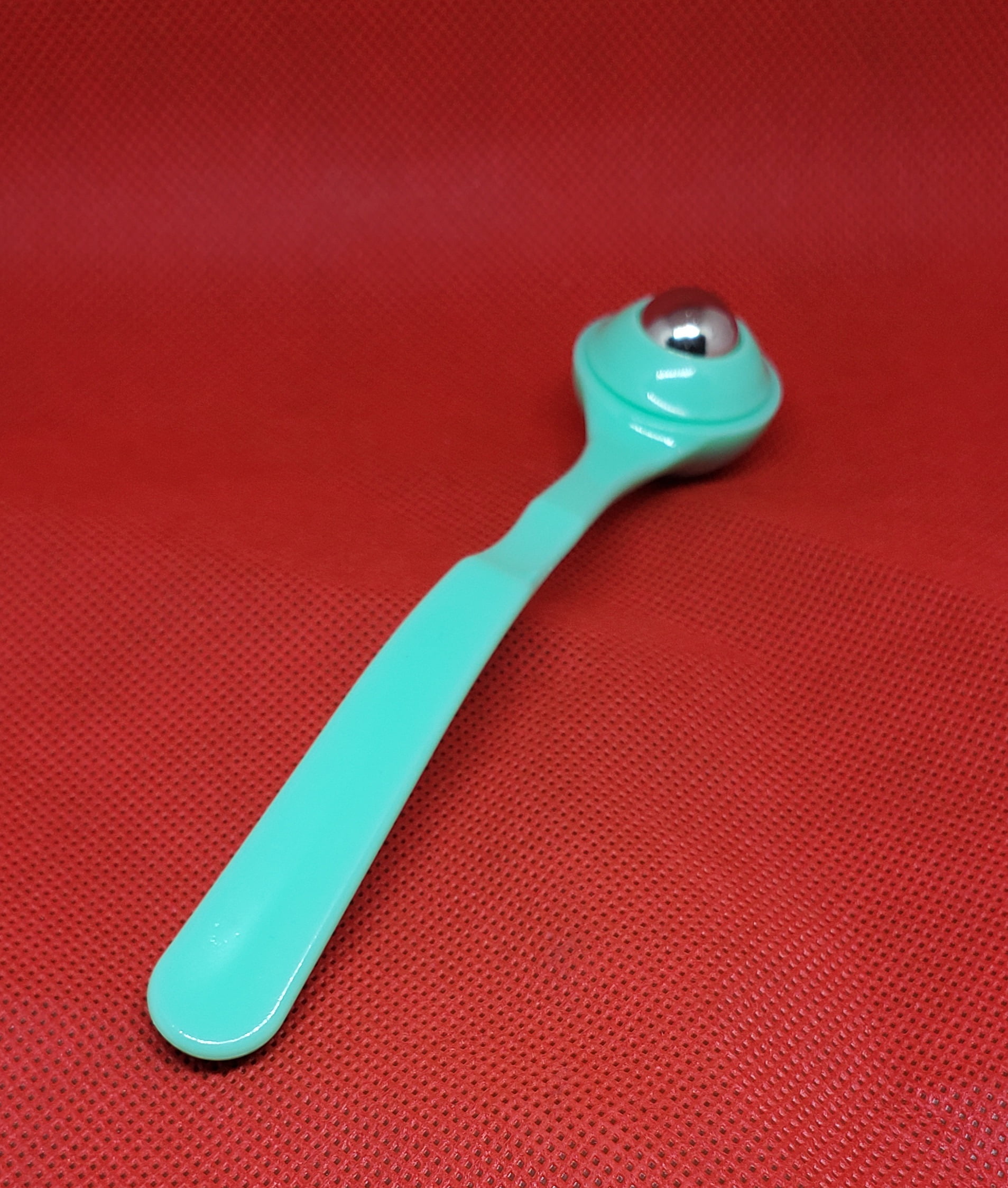 La Belle Fantastique Under Eye Massager Puffy Eye Fatigue Eye