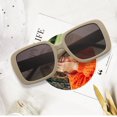 thumbnail image 2 of HAHDAXIA Lunettes de Soleil à Monture Carrée Surdimensionnées pour Femmes, Teintes Rétro Tendance, Protection UV400, 2 of 7