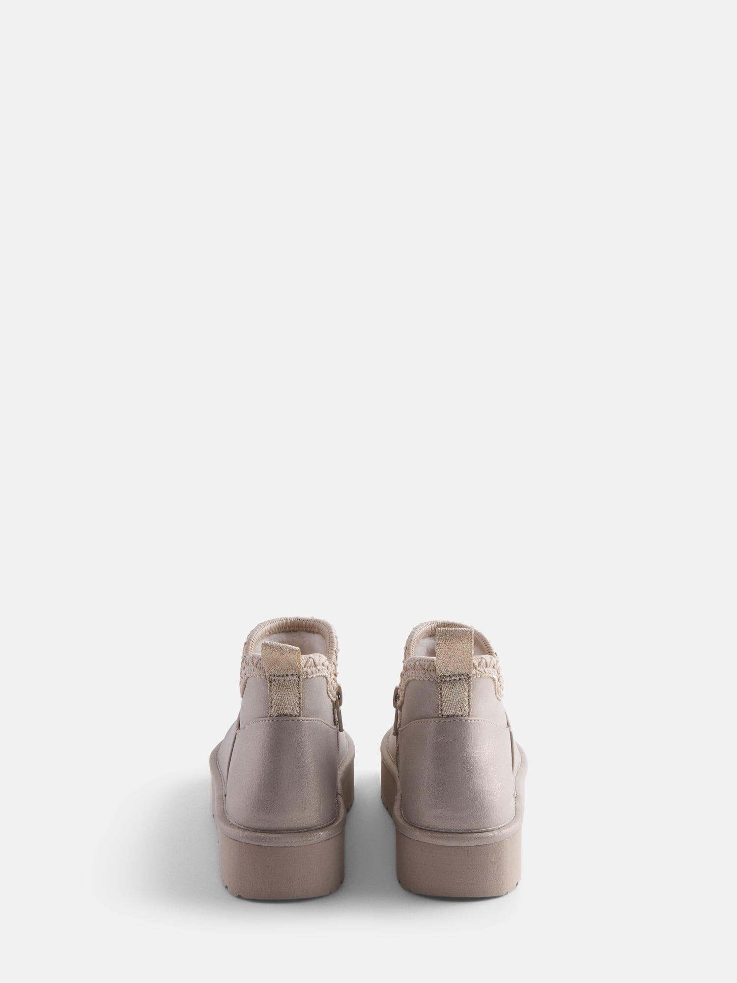 Madden NYC Girls Cozy Booties