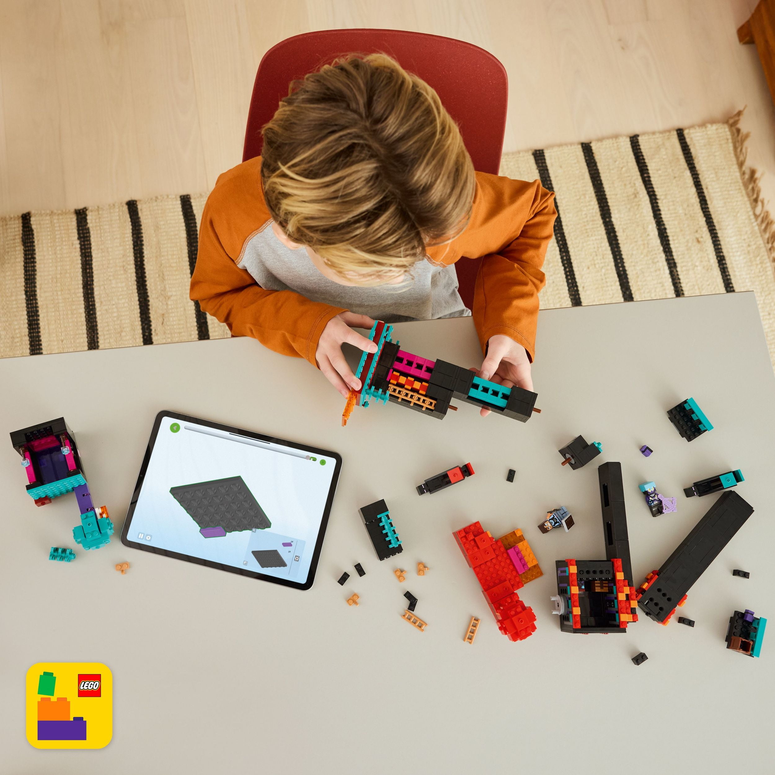 LEGO Minecraft The Enderman Tower Building Toy for Boys & Girls - Video Game Building Set for Kids, Ages 9+ - 2 Toys in 1 for Player Vs. Player Pretend Play - Gift Idea for Gamers - 21279