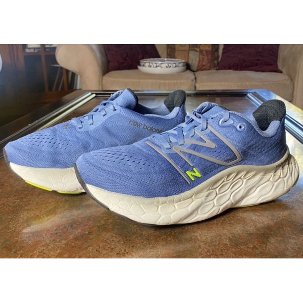 New Balance Fresh Foam More v4 Mens Size 9.5 Blue White Running Shoes Sneakers