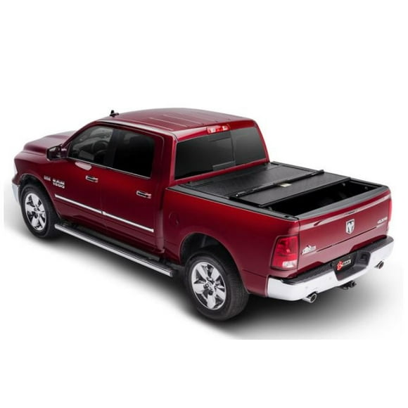 Convient pour Toyota Tundra BAK Industries 2022-2024, Couverture 772441 BAKFlip F1; Panneau Dur Pliable; Verrouillable avec Poignée de Hayon; Noir; Fibre de Verre