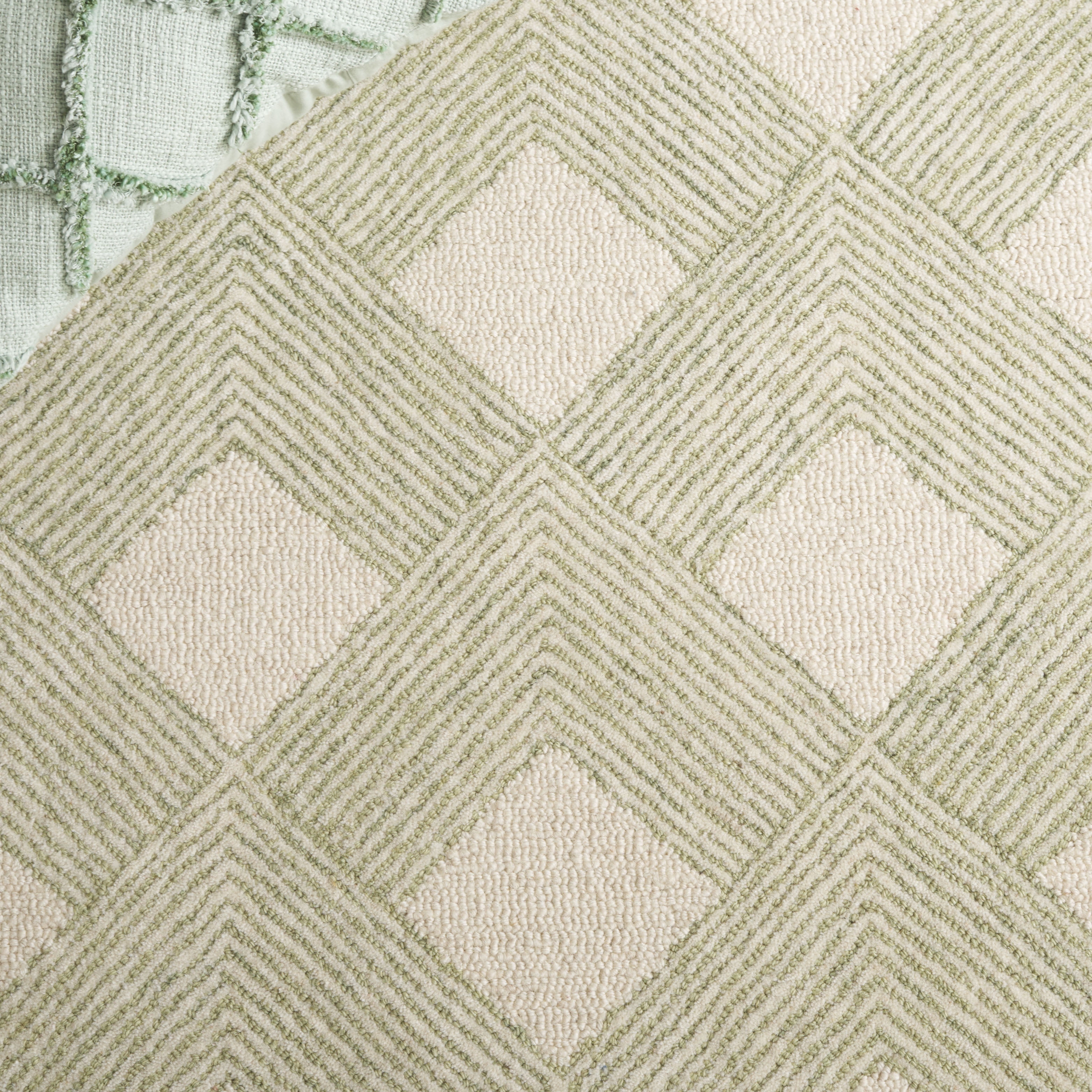 Safavieh Ebony Marva Plaid Runner Rug, Green/Ivory, 2'3" x 8'