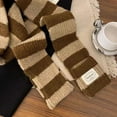 thumbnail image 1 of Foulard Tricotée en Laine Douce à Rayures Rouges pour Femmes Style Coréen Épais et Chaud pour les Jours Froids, 1 of 8