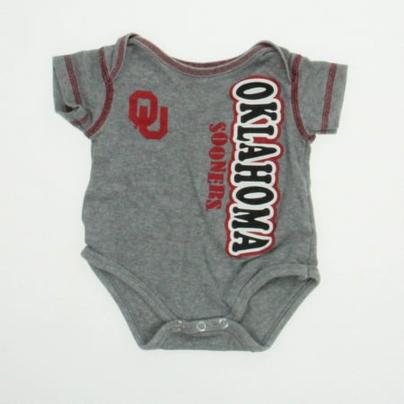 

Pre-owned NCAA Boys Gray Onesie size: 0-3 Months