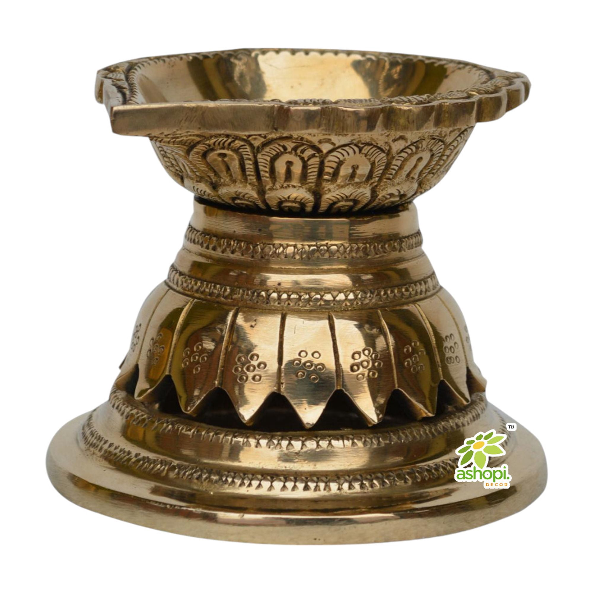 oli lamp Ethnic Design 4.5 Inches Brass Oil Diya with Base, Temple Decor, Home Decor Oil Diya Lamp, Indian Handicraft Diya, Handmade craft