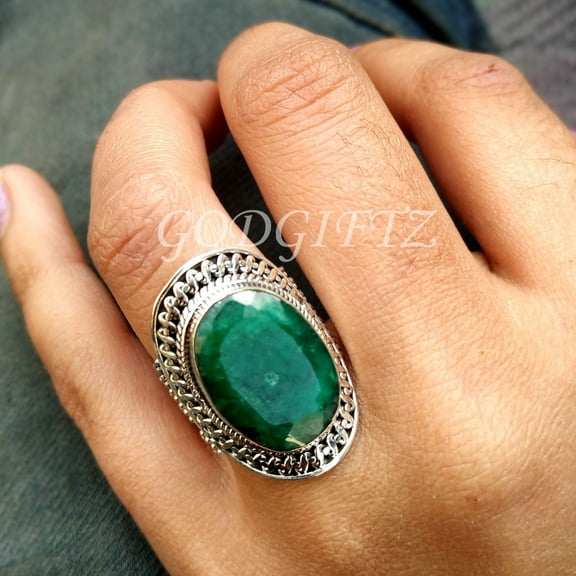 Natural Emerald Handmade Ring, Beautiful 925 Sterling Silver Ring, Birthstone Ring, Handmade Designer Emerald Ring Gift For Her, Women Ring