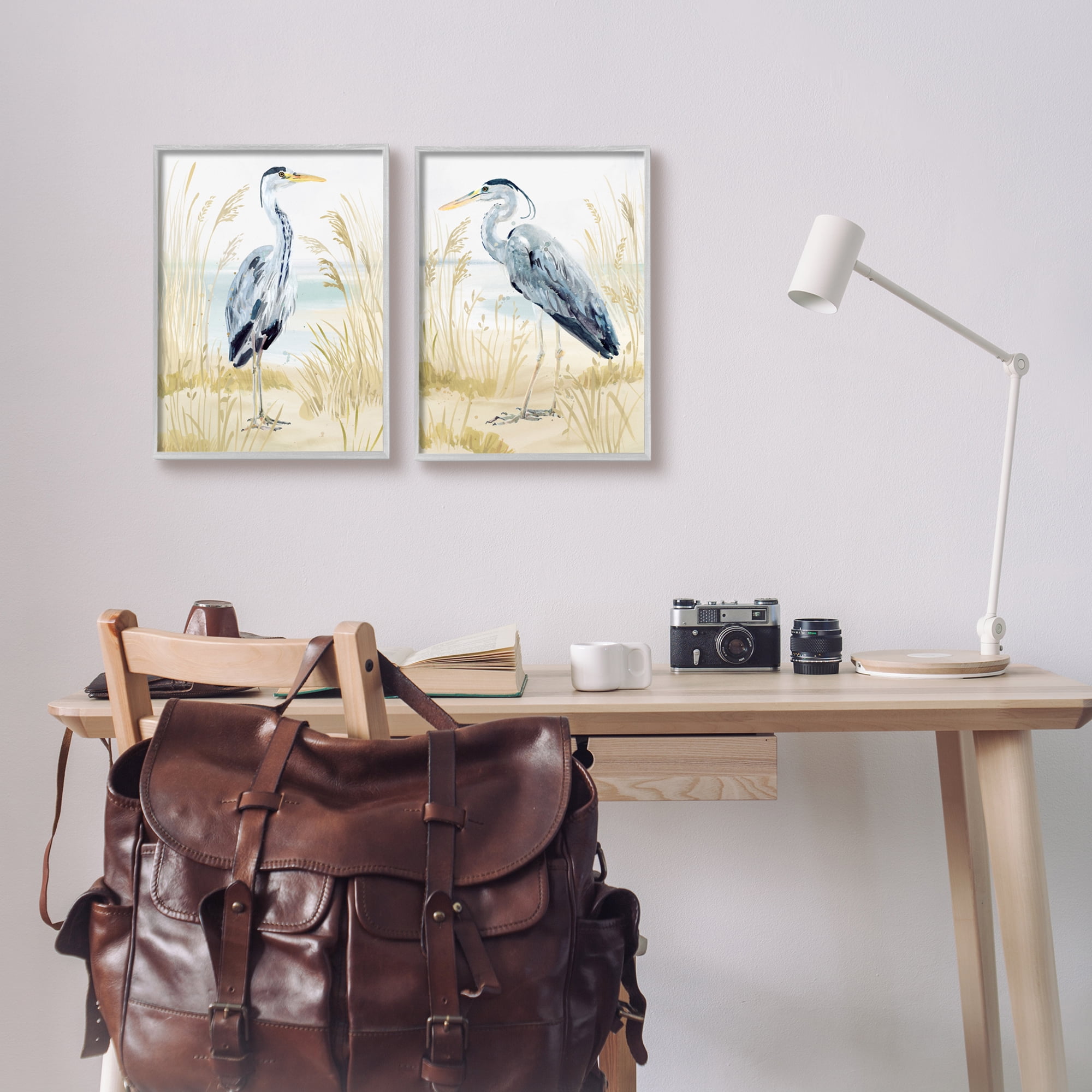 Stupell Industries Heron & Beach Reeds Animals & Insects Painting Gray Framed Art Print Wall Art, 11 x 14