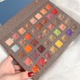 thumbnail image 4 of Paleta de sombras de ojos HUOGUO 40 colores con purpurina mate para mujer, 4 of 4
