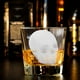thumbnail image 5 of Molde de silicona para cubitos de hielo con seis calaveras | Molde único para whisky con diseño de calavera | Rejilla flexible y duradera para cócteles, poncheras, fiestas, Halloween, uso en bar, 5 of 5