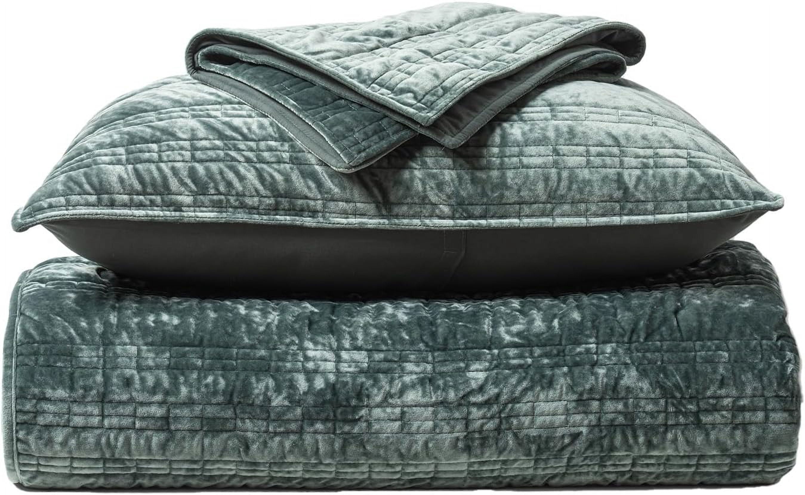 EVERGRACE Luxury Ruched Velvet Quilt Queen Size, Ultra Soft Bedspread Coverlet Set, Lightweight Velvet Comforter, Quilted Bedding Cover with 2 Matching Shams for All Season, Dark Green