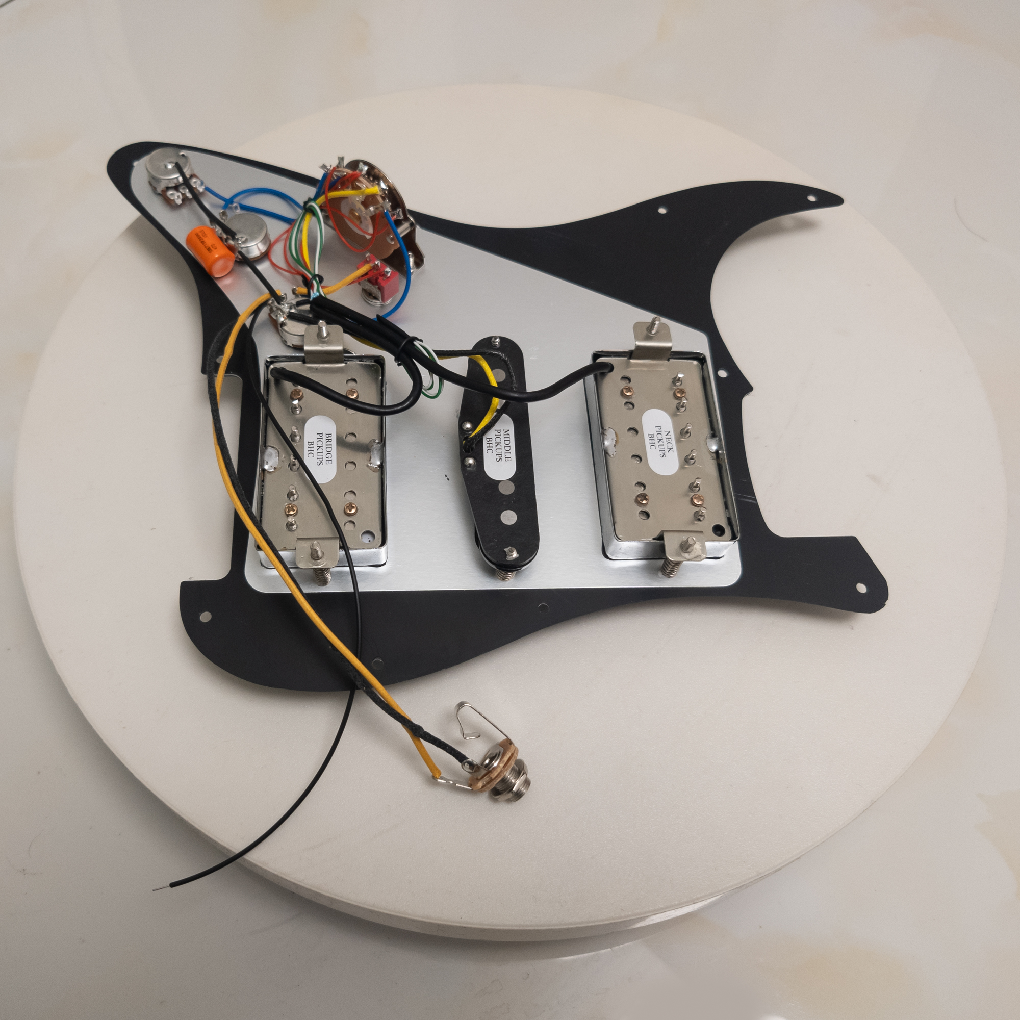 For Fender Strat Guitar Prewired Loaded Pickguard, with HSH Alnico 5 Humbucker Pickups