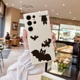 thumbnail image 1 of Manténgase a la moda y proteja su iPhone con esta innovadora funda de TPU a prueba de golpes con dibujos animados, 1 of 4