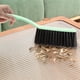 thumbnail image 4 of Cepillo de Limpieza Antiestático de Plástico con Mango Largo para Muebles de Dormitorio y Aparatos Electrónicos., 4 of 5
