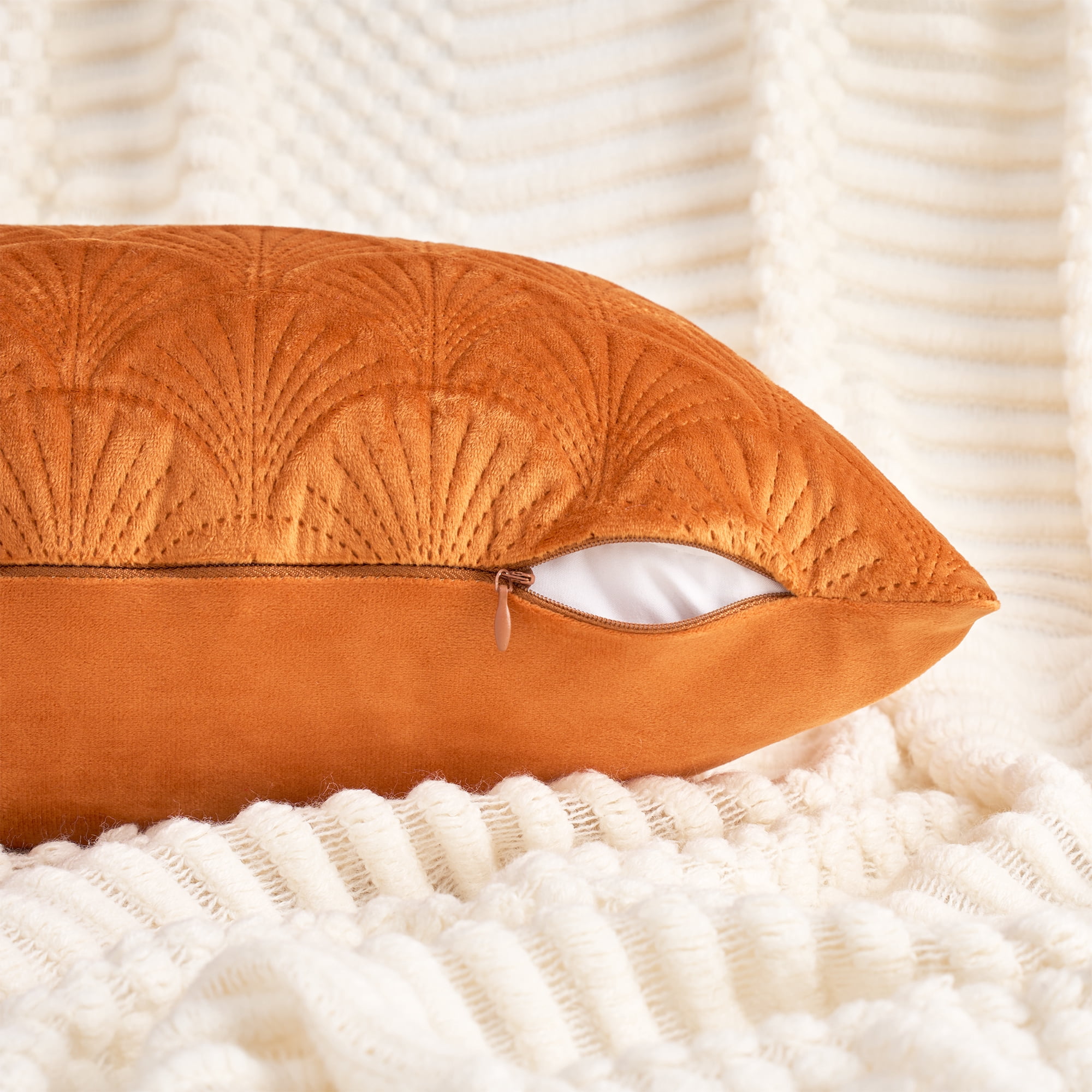 Unique Bargains Pack of 2 Velvet Solid Throw Pillow Covers 20" x 12" Orange