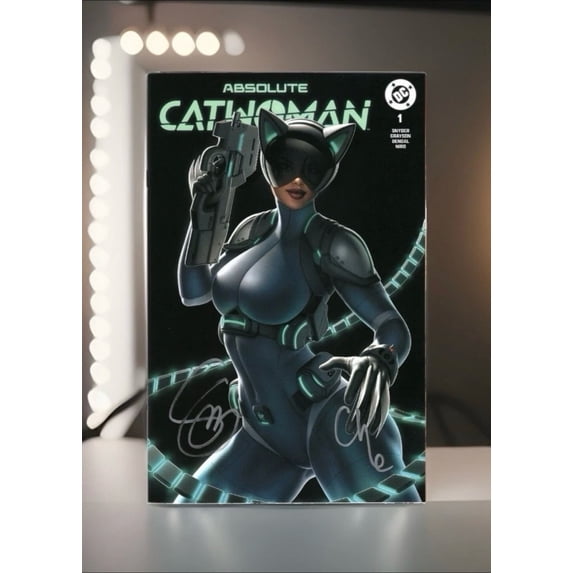 Absolute Catwoman #1 Comic Book