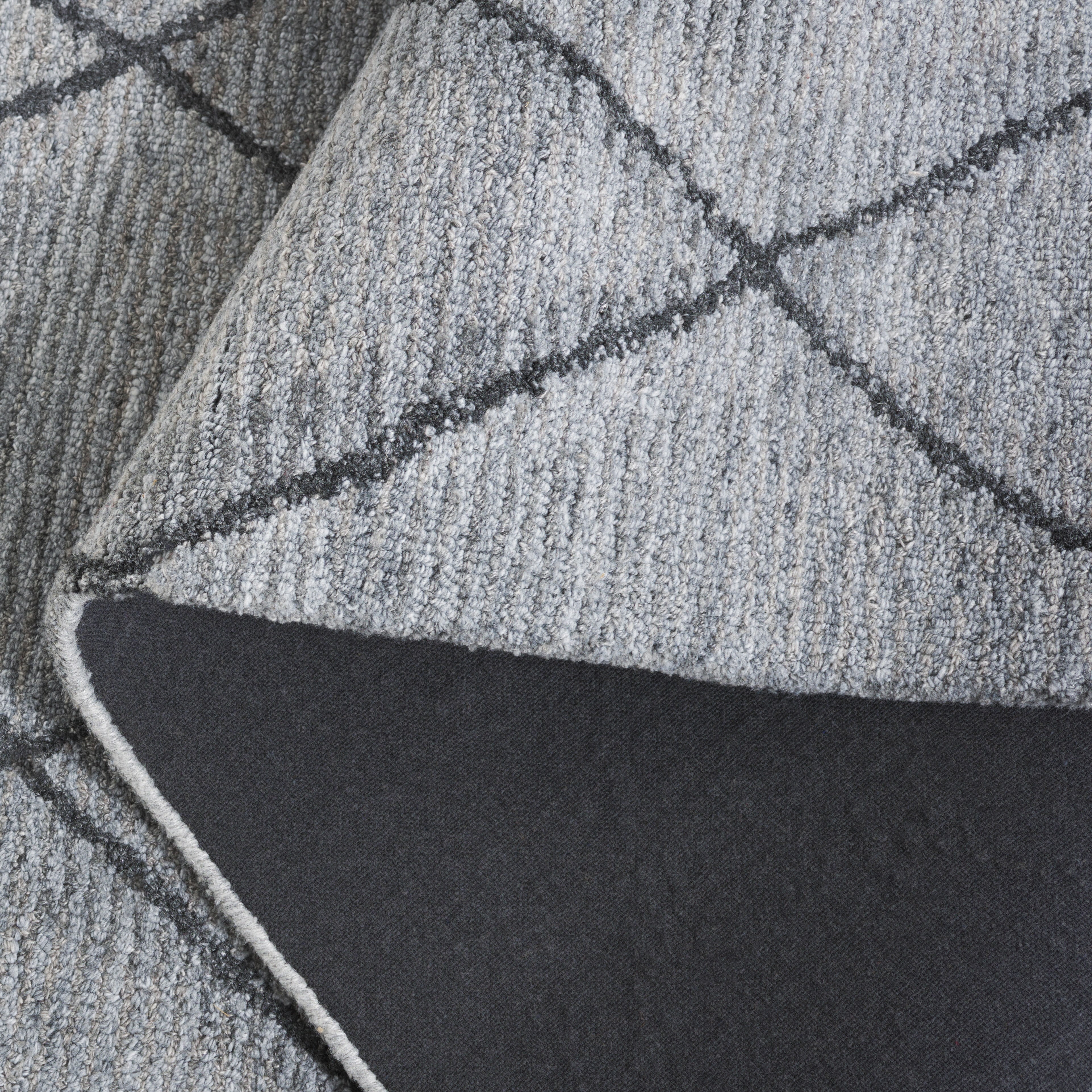SAFAVIEH Metro Sloane Diamond Area Rug, Gray/Charcoal, 4' x 6'