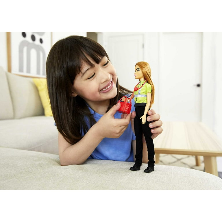 Barbie Paramedic Petite Fashion Doll with Brunette Hair Stethoscope Medical Bag Accessories