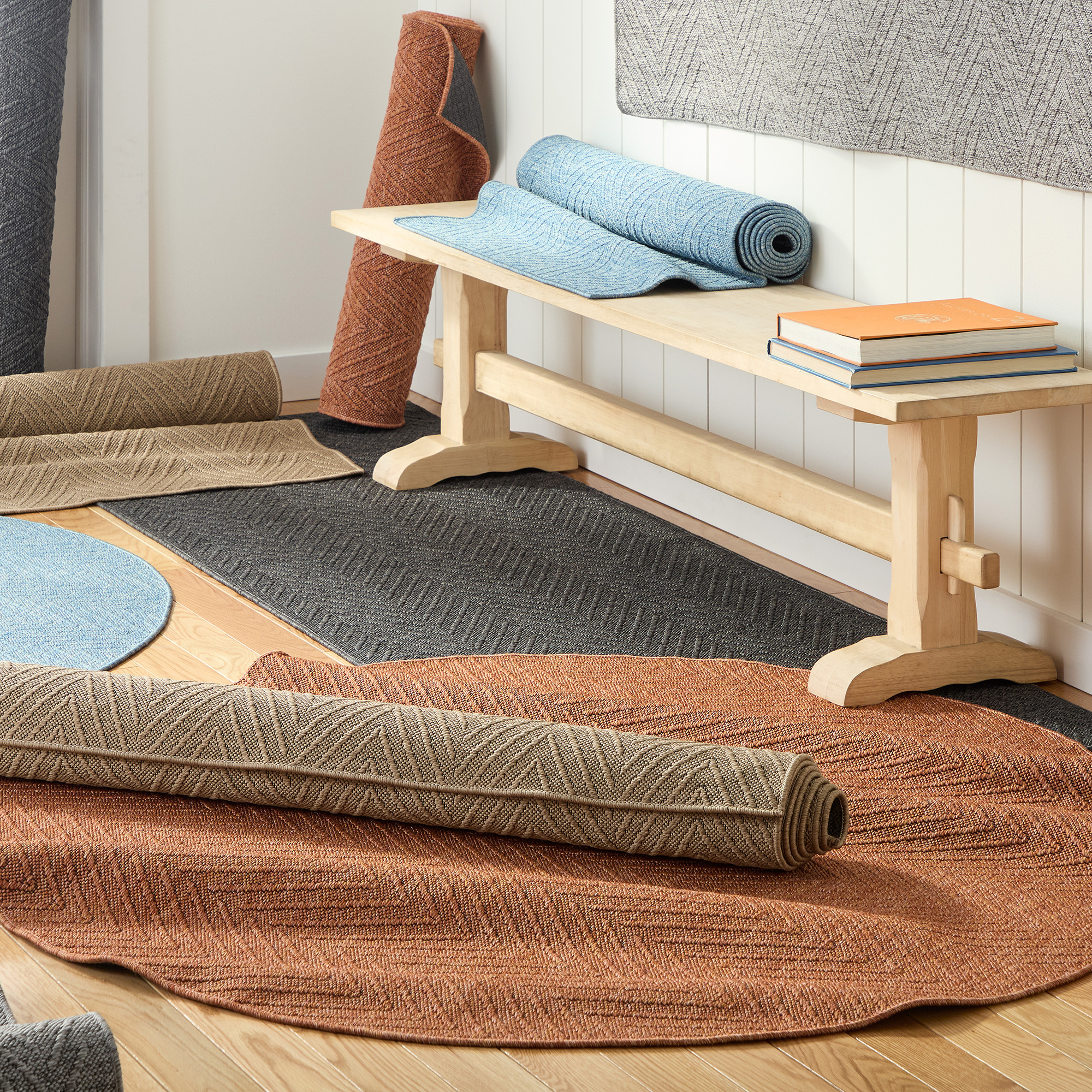 TOWN & COUNTRY BASICS Pax Herringbone Textured Solid Everwash® Washable Area Rug, Low Pile, Non-Slip Backing, Easy Clean Pet & Family Friendly Rug, Rust, 2'5"x5'11"