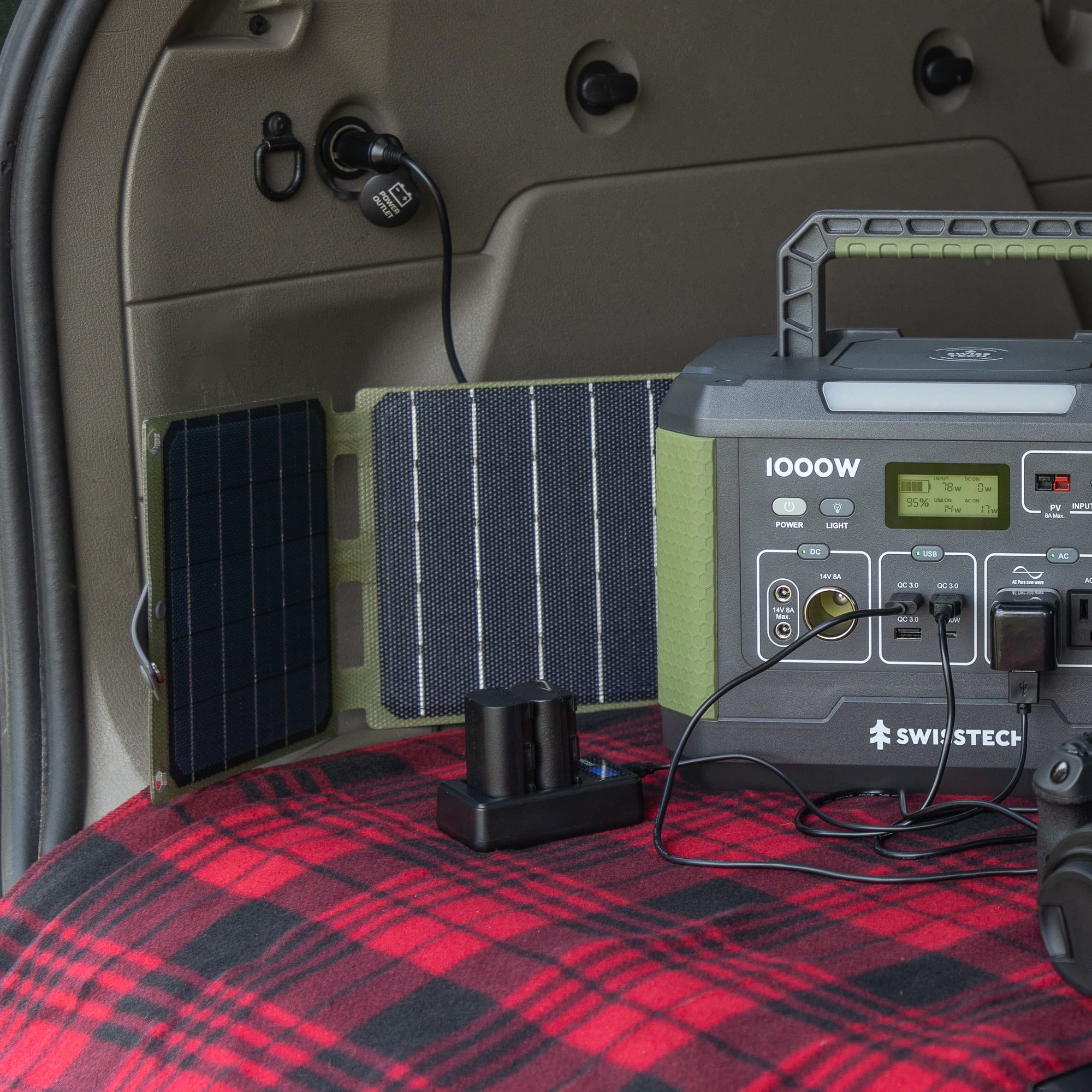 Swiss Tech 10W foldable solar panel, USB-A & USB-C output, waterproof for emergency use