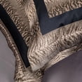 thumbnail image 2 of Fundas de almohada con estampado de animales (juego de 2), 2 of 2