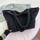 thumbnail image 4 of Bolso Transporte para Mujer Mano Acolchado Con Corazón Gran Capacidad, 4 of 9