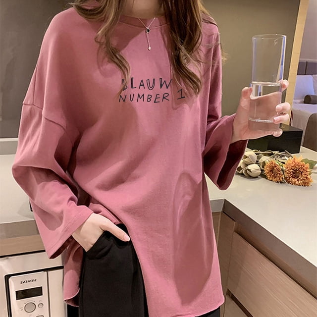 Camiseta de manga larga con diseño holgado y abertura en el estilo otoñal de moda para mujer, largo medio