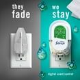 thumbnail image 4 of Kit de inicio para combatir los olores del ambientador Febreze Plug In, 4 of 7