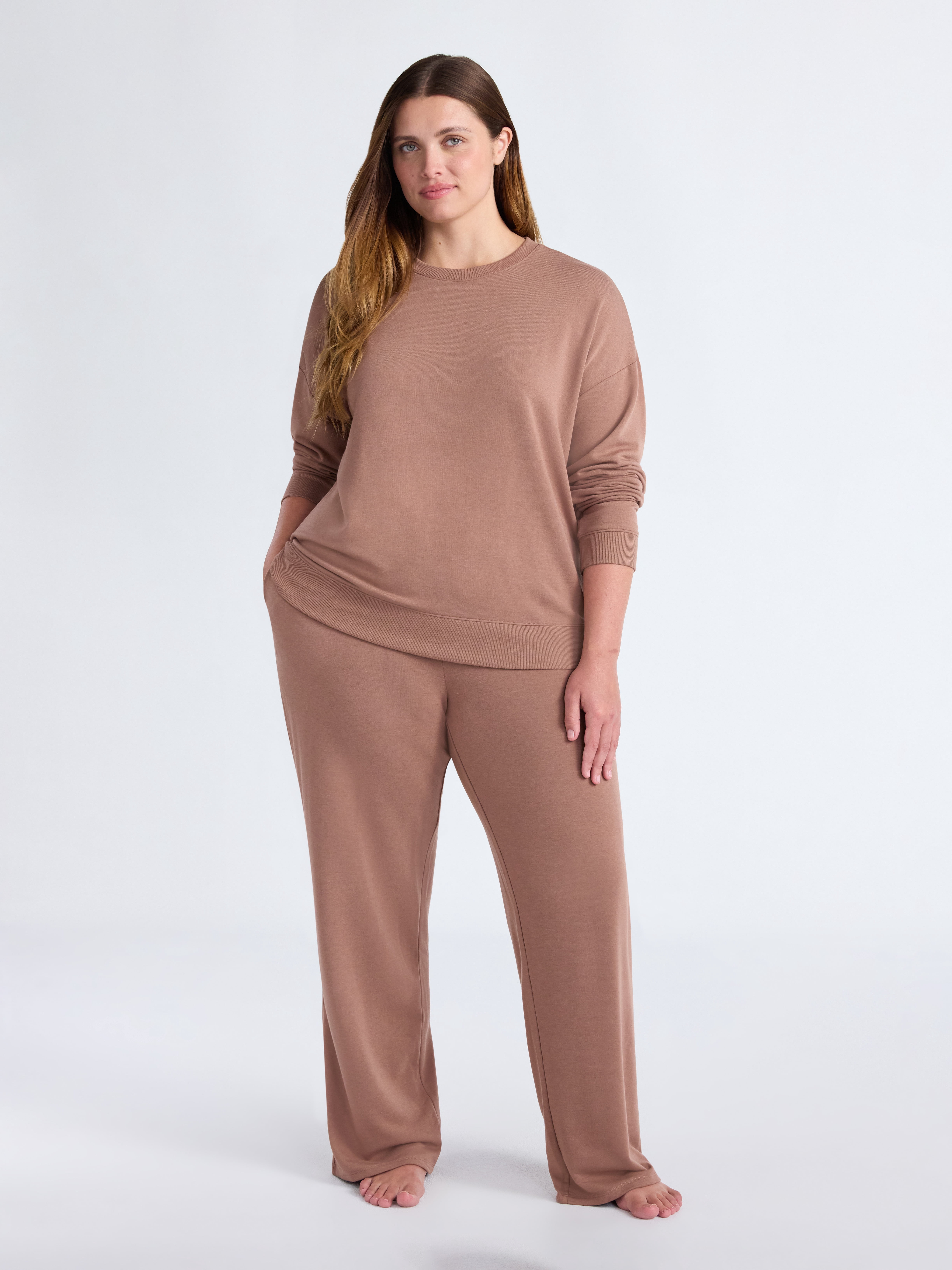 Joyspun Women's Fleece Long Sleeve Top and Straight Leg Pants Lounge Set, 2-Piece, Sizes XS-3X