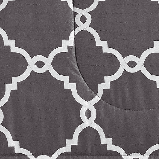 Quatrefoil Grey