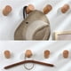thumbnail image 5 of Gancho para bata de alta resistencia para una artesanía de primera calidad, construcción de madera maciza, gancho de madera moderno para una fácil instalación, percha de pared multiusos (juego de 5), 5 of 5