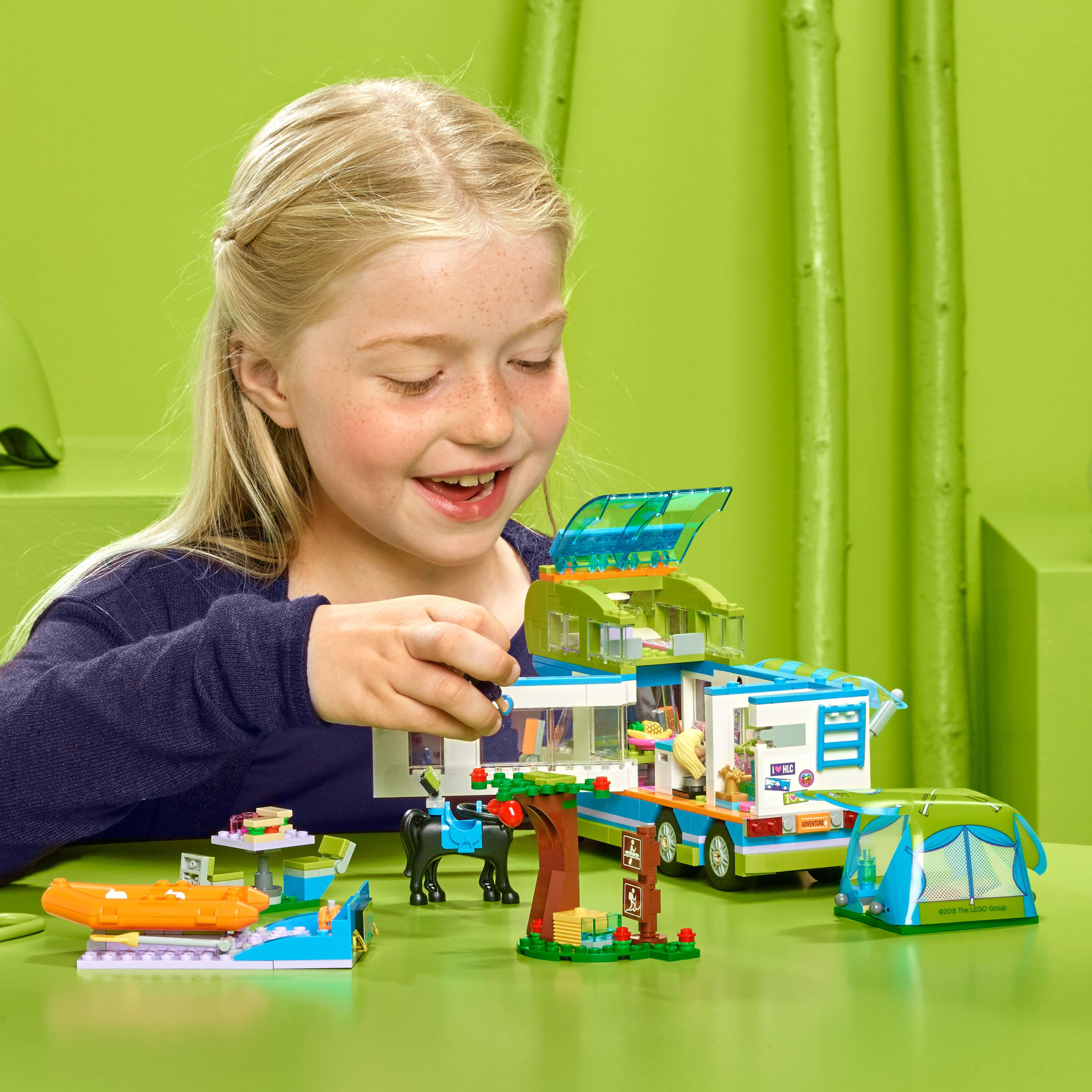 LEGO Friends Mia's Camper Van Building Set (488 Pieces) - Walmart.com
