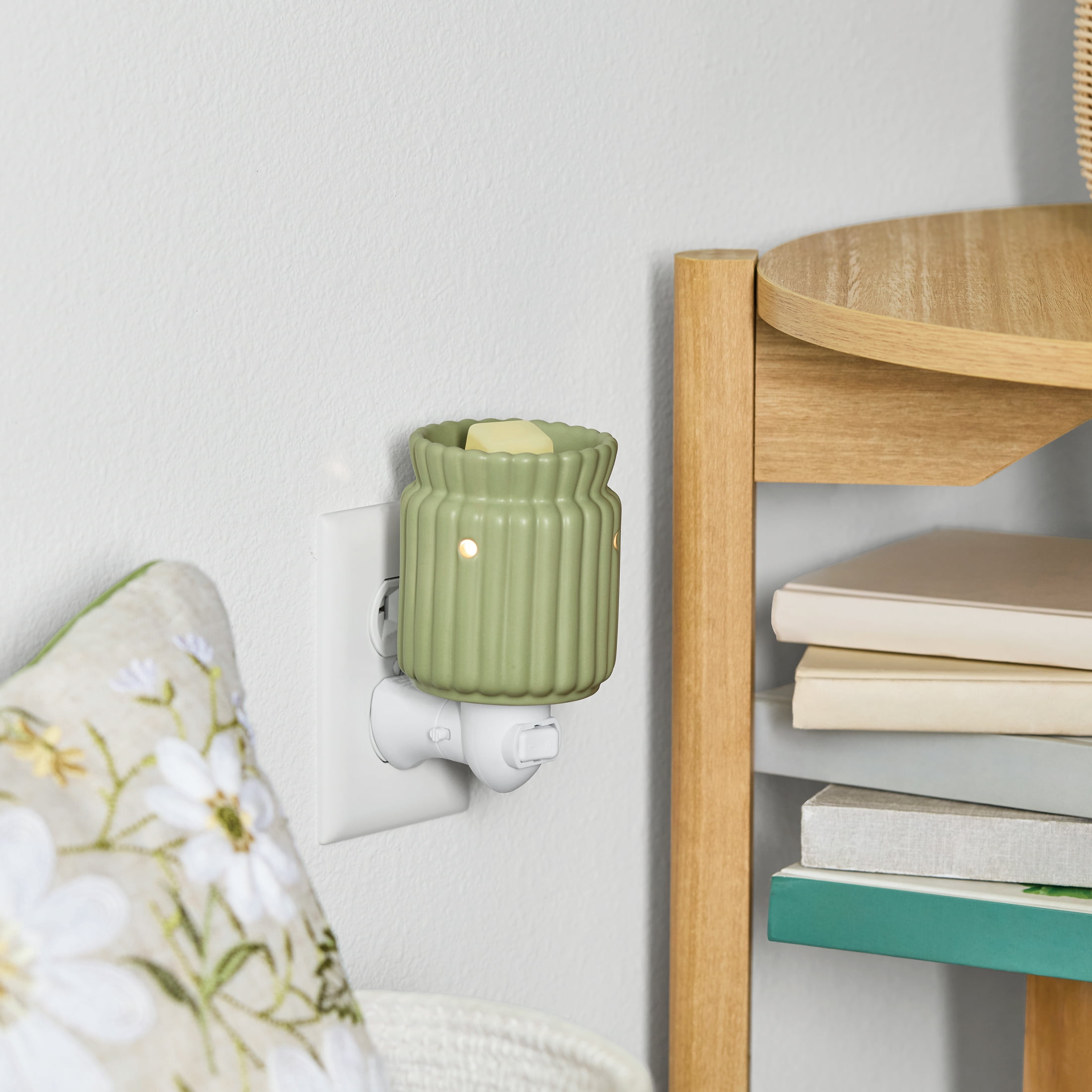 Mainstays Ribbed Ceramic Wax Melt Plug-in Warmer, Olive Grove
