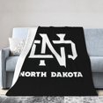 thumbnail image 2 of Manta de franela de hockey de los sioux combatientes de Dakota del Norte, elegante edredón para una siesta, edredón de invierno para las cuatro estaciones, edredón antimicrobiano con control de, 2 of 5