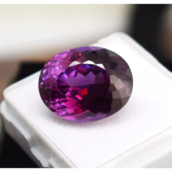 Brazilian Oval Cut 20 CT Stunning Color Changing Alexandrite Loose Gemstone