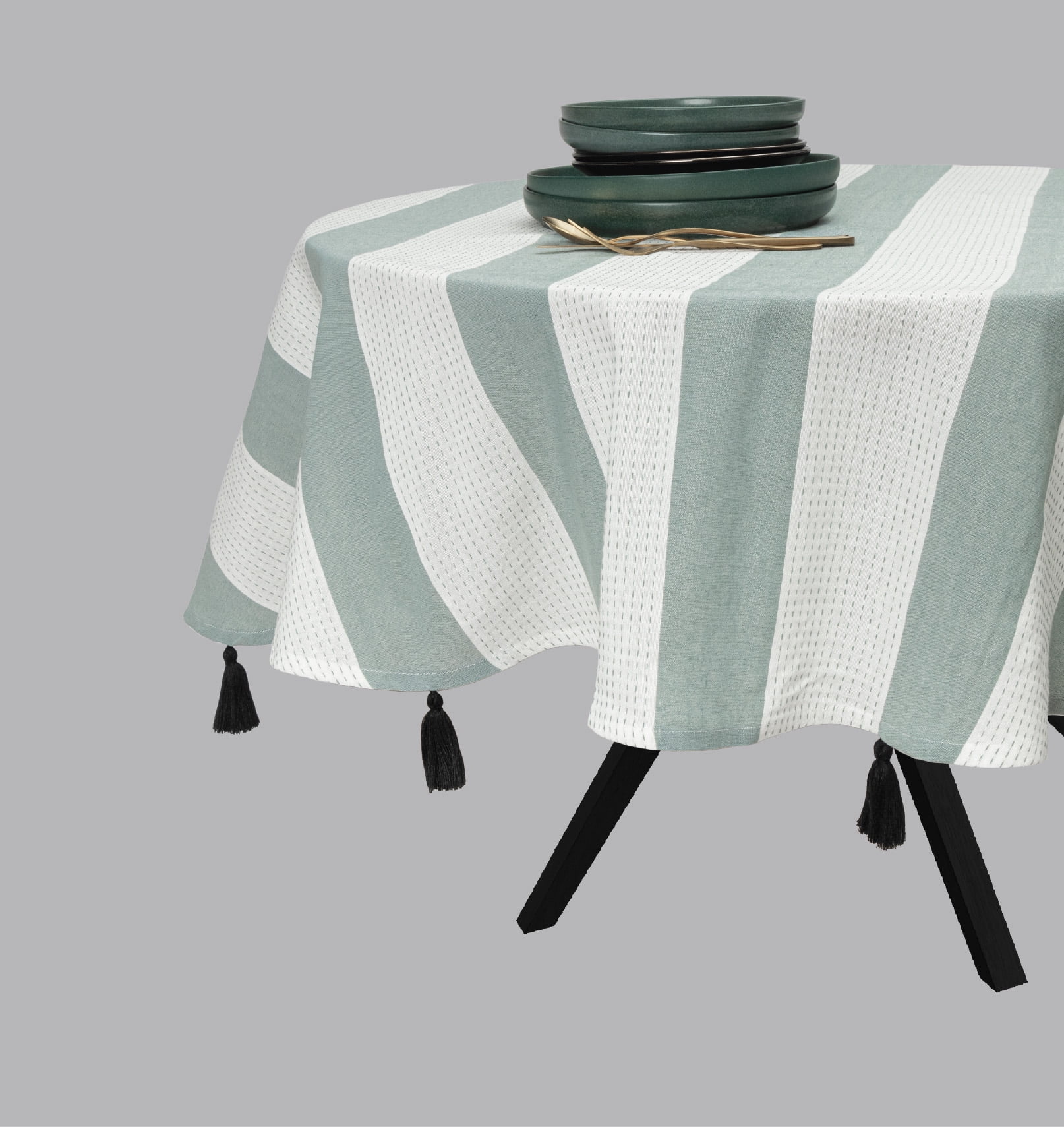 Thyme & Table 70" Round Tablecloth, Green and White with Black Tassels