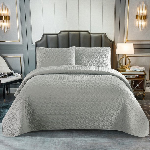 3 Piece King Size Quilt Set with Pillow Shams, Lightweight Bedspread