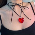thumbnail image 2 of Collar con colgante de cera ajustable con cadena de clavícula y personalidad de chica sexy con sentido del amor simple de alta gama de Europa y Estados Unidos, 2 of 6