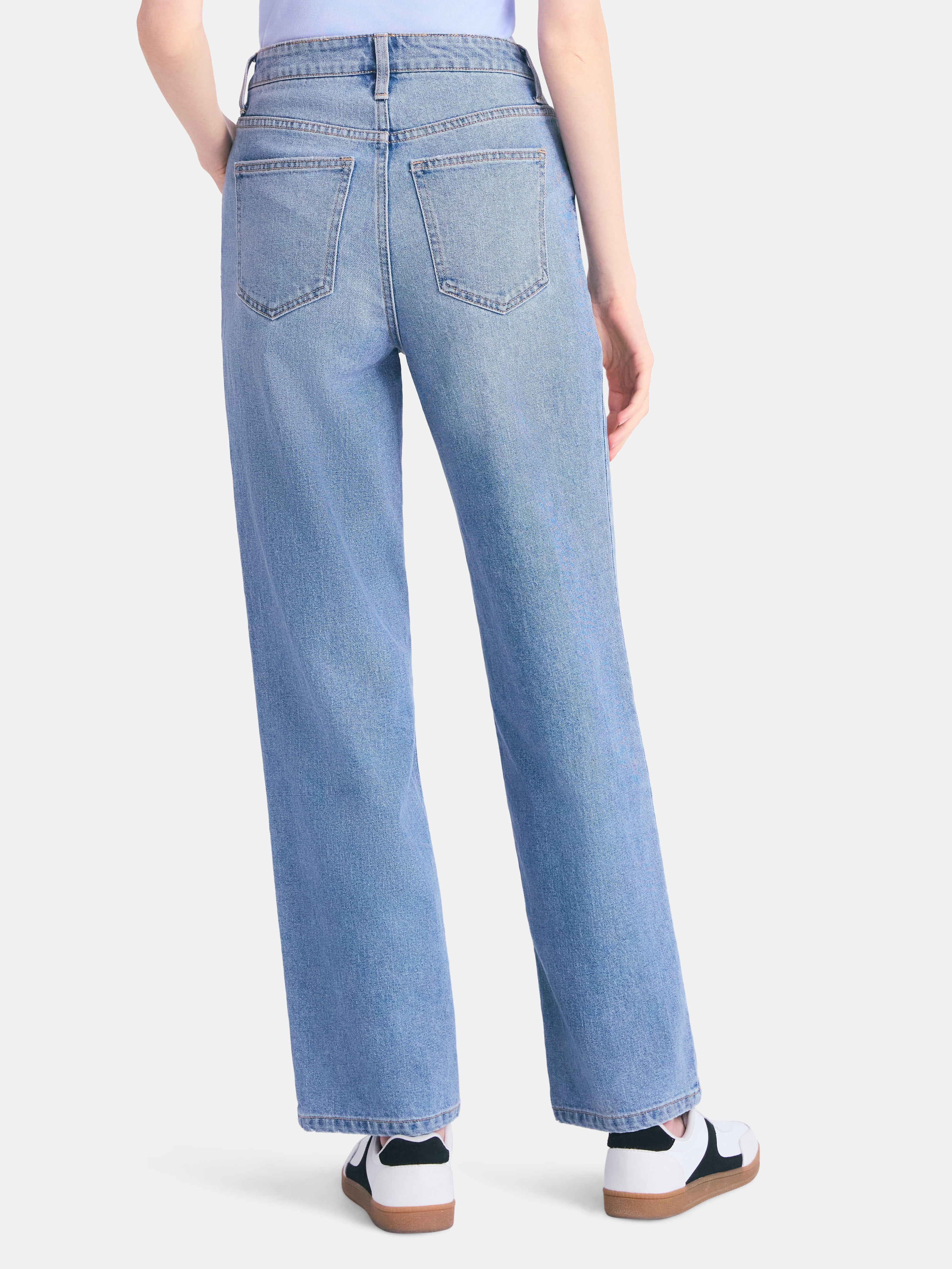 No Boundaries Women's Plus High-Rise Straight Leg Jeans, 30” and 32" Inseam, Sizes 00-24W