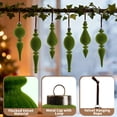 thumbnail image 5 of Adornos para Árbol de Navidad OuMuaMua Terciopelo Verde Oliva 6 Piezas, 5 of 5
