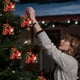 thumbnail image 4 of Adornos navideños, adornos navideños, regalos navideños, árbol de Navidad acrílico 2D, colgante de 26 letras, regalo decorativo, colgantes para fiestas navideñas familiares, objetos colgantes, 4 of 5
