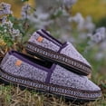 thumbnail image 3 of Acorn Women's Woven Trim Moccasins L, 3 of 5
