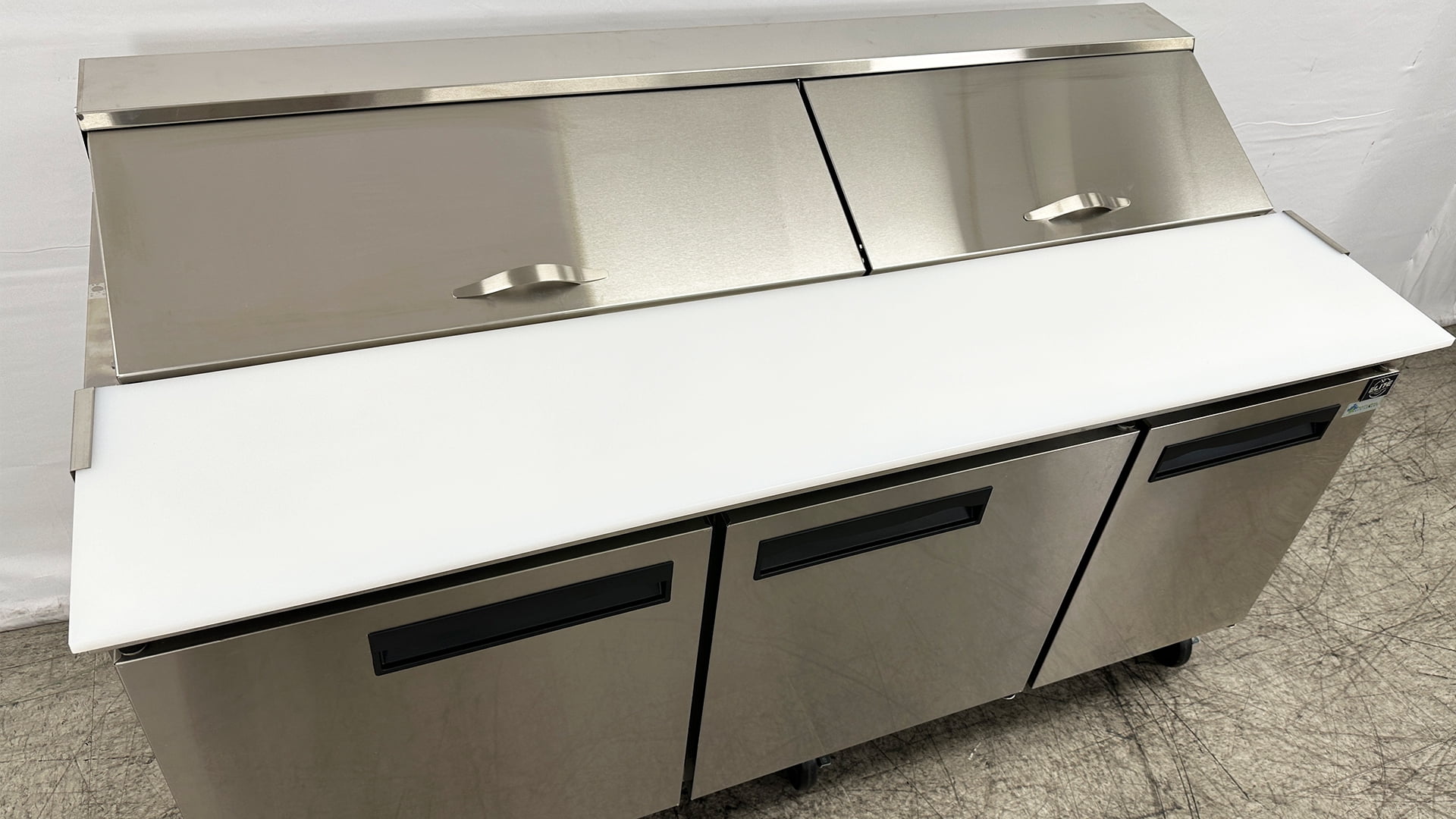 NSF 72 in. 3-Door Mega Top Sandwich Prep Table Refrigerator 21 Cu.Ft. Commercial Refrigerator